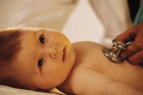 ¿Cómo aparece la candidiasis en los bebés?